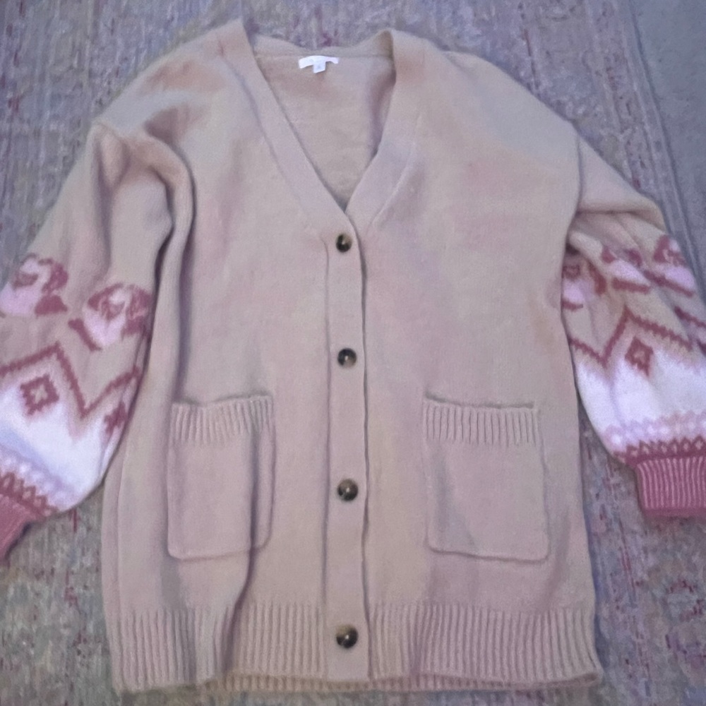 colorful beige cardigan